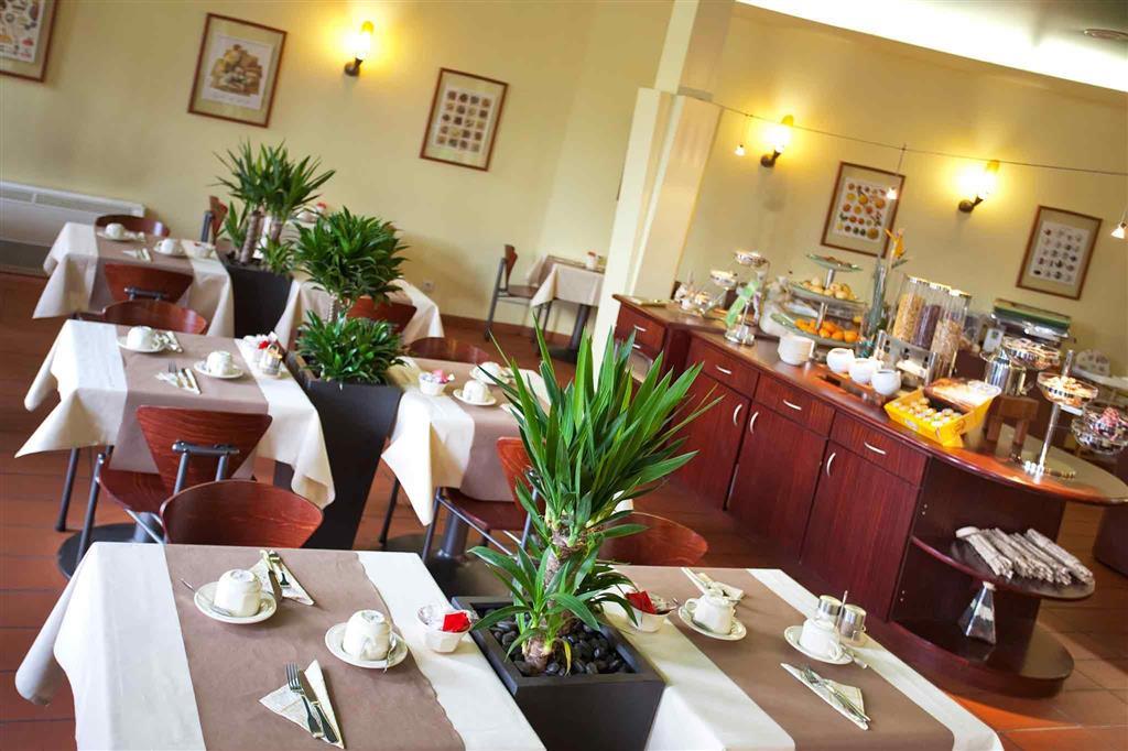 Mercure Strasbourg Centre Gare Экстерьер фото